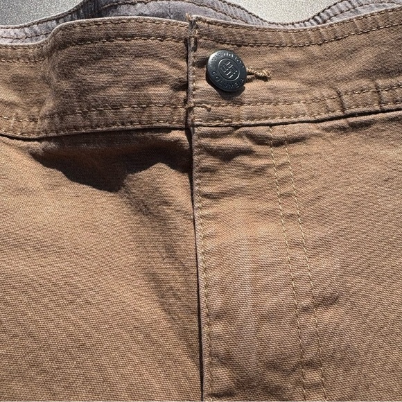 Columbia Sportswear Company Men's Tan Shorts SZ 40 - Picture 6 of 7